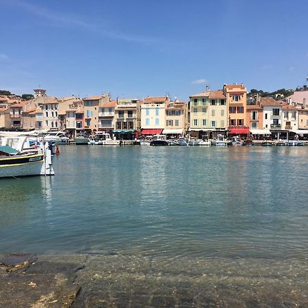 Large Private Garden, Quiet 2-Bedroom Apartment, Air Conditioning, Wifi, Parking Cassis Eksteriør bilde