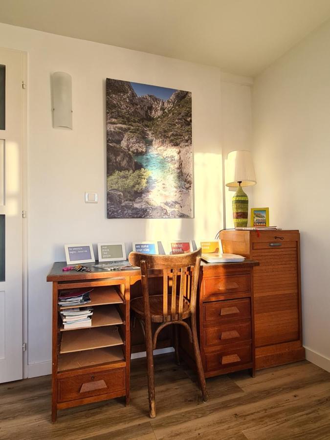 Large Private Garden, Quiet 2-Bedroom Apartment, Air Conditioning, Wifi, Parking Cassis Eksteriør bilde
