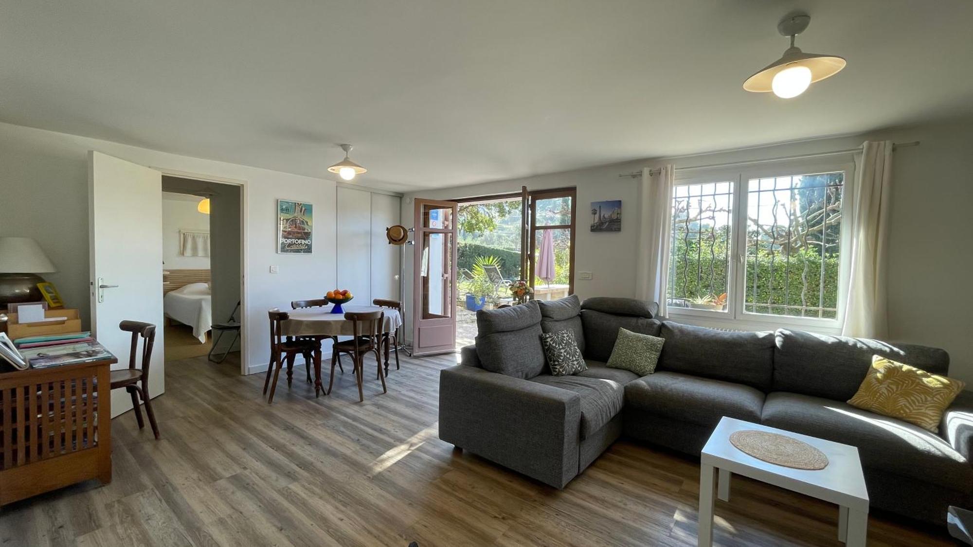Large Private Garden, Quiet 2-Bedroom Apartment, Air Conditioning, Wifi, Parking Cassis Eksteriør bilde
