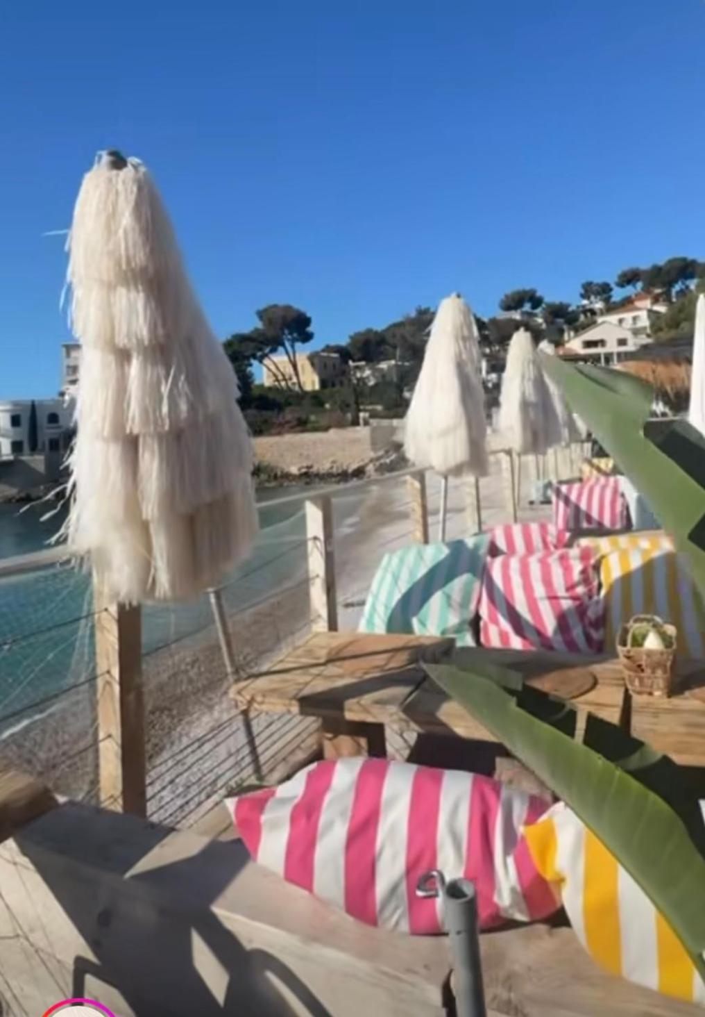 Large Private Garden, Quiet 2-Bedroom Apartment, Air Conditioning, Wifi, Parking Cassis Eksteriør bilde
